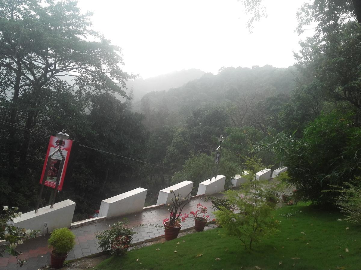 Paithal Resort Kannur Exteriör bild